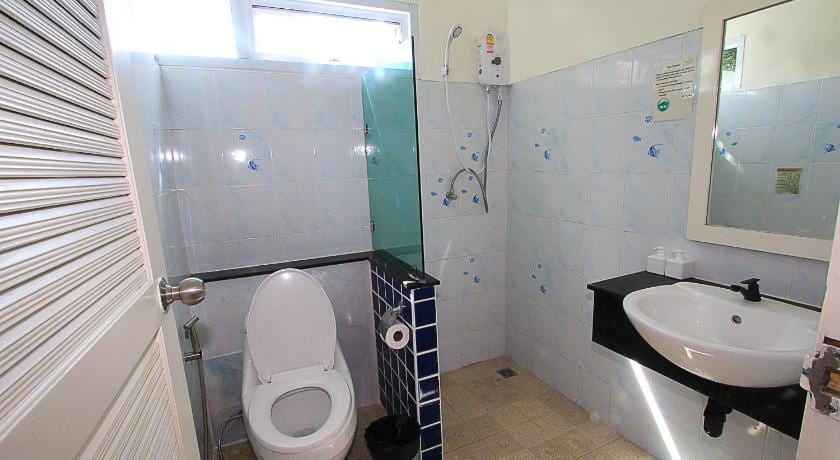 ห้องน้ำ Family Room - Zayn Hotel สมุย